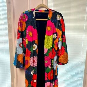 NWOT. Vilagallo Multicolor Sequin Kimono in Floral pattern. Size M.